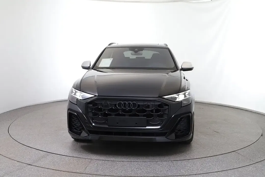 Audi SQ8 TFSI quattro - Thumbnail 8