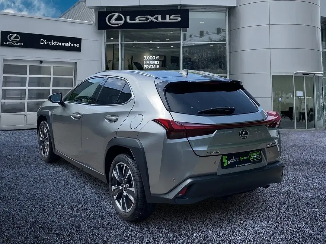 Lexus UX 250h Style Edition - Thumbnail 3