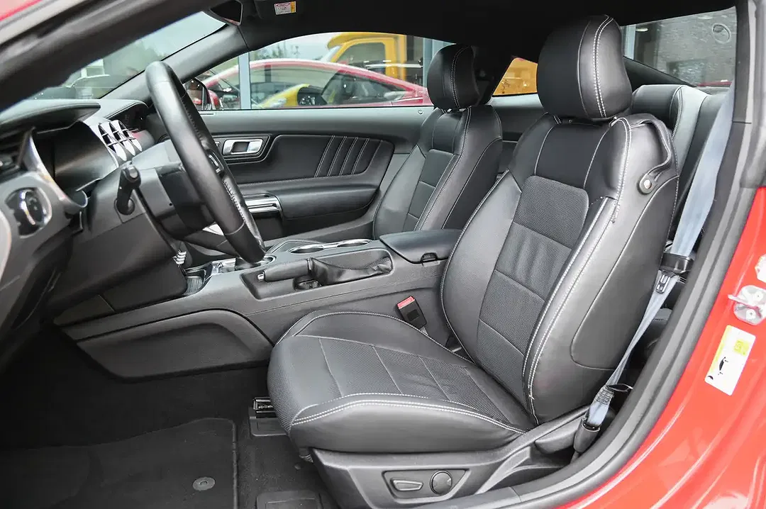 Ford Mustang 2.3 EcoBoost - Thumbnail 12