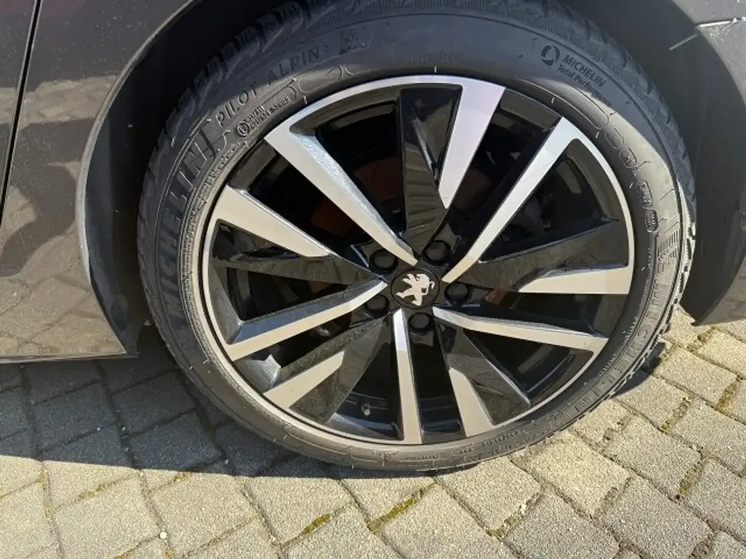 Peugeot 508 180 PureTech EAT8 AUT GT Pack SW - Thumbnail 10