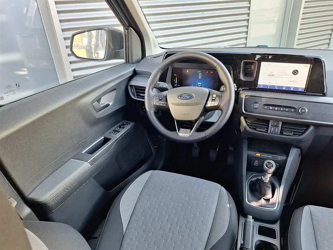 Ford Tourneo Courier 1.0 EcoBoost - foto 7
