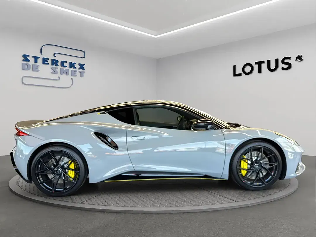 Lotus Emira V6 - Thumbnail 8
