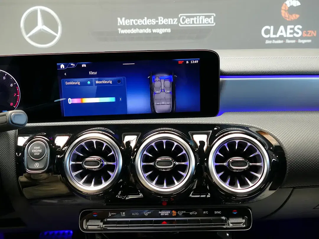 Mercedes-Benz CLA 200 AMG Line - foto 15