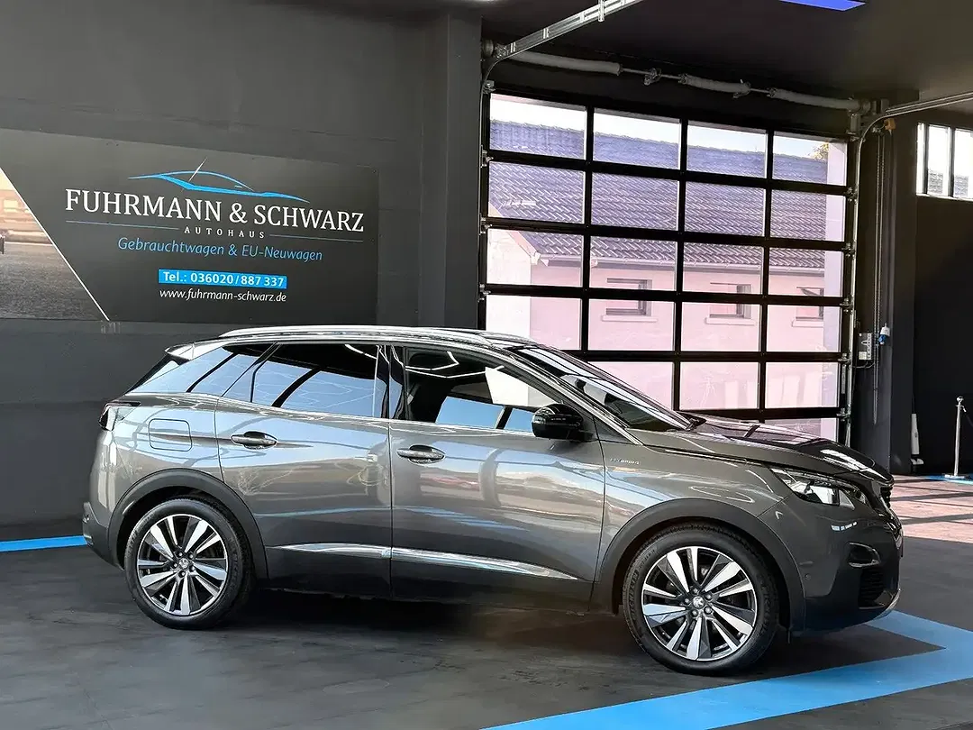 Peugeot 3008 Hybrid4 - foto 2