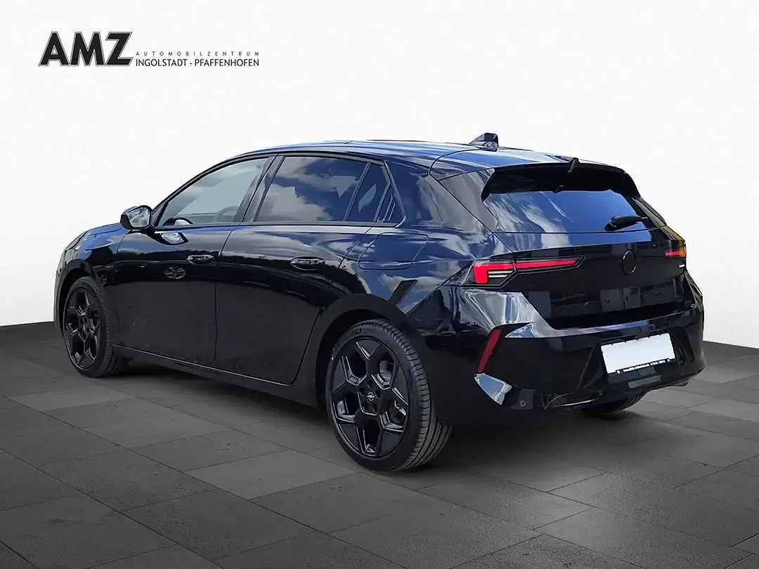 Opel Astra PHEV Ultimate - Thumbnail 4