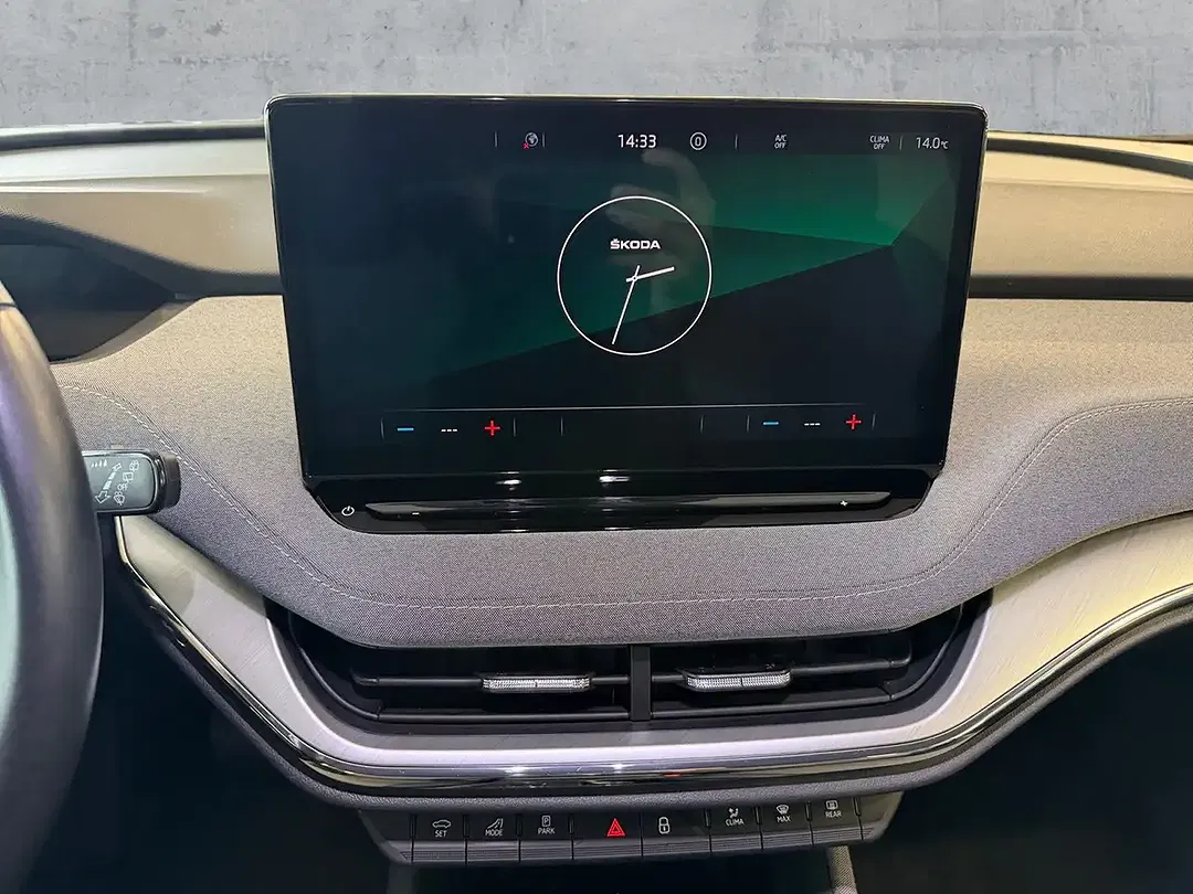 Skoda Enyaq 60 iV Loft - Thumbnail 10