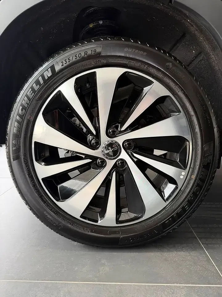 BYD Seal U DM-i Boost - Thumbnail 8