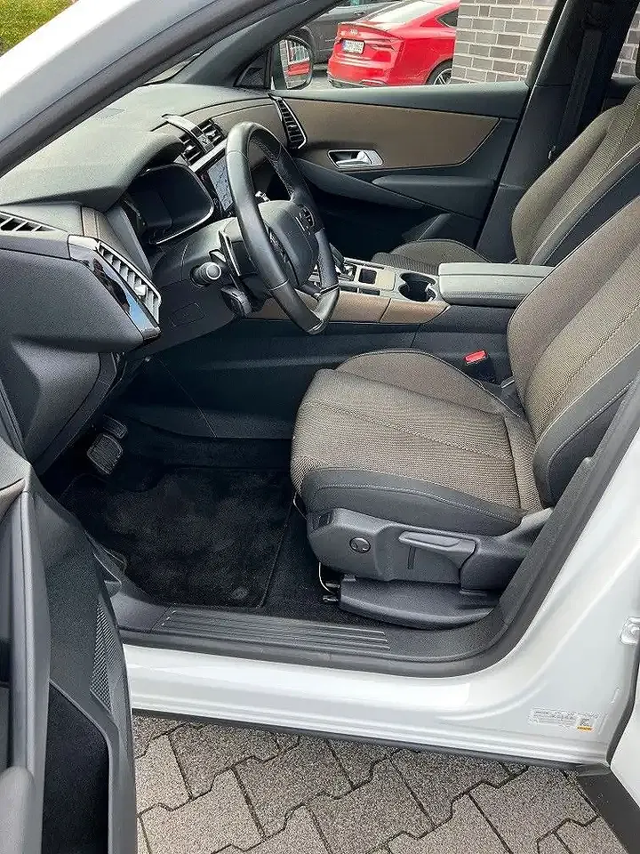 DS Automobiles DS 7 Crossback - Thumbnail 9