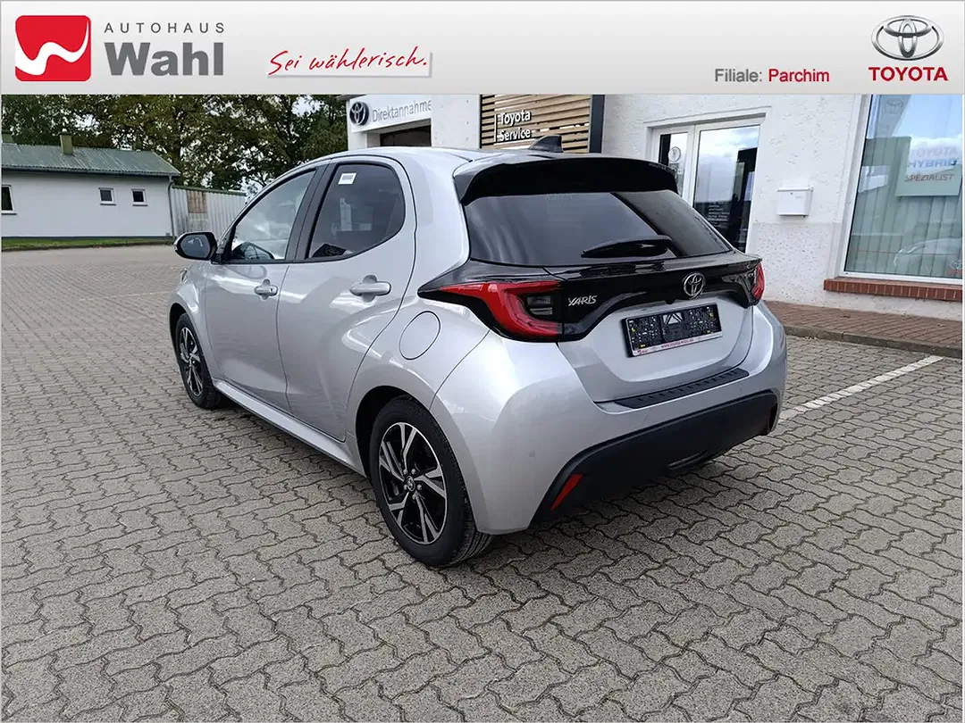 Toyota Yaris 1.5 Hybrid Teamplayer - foto 2