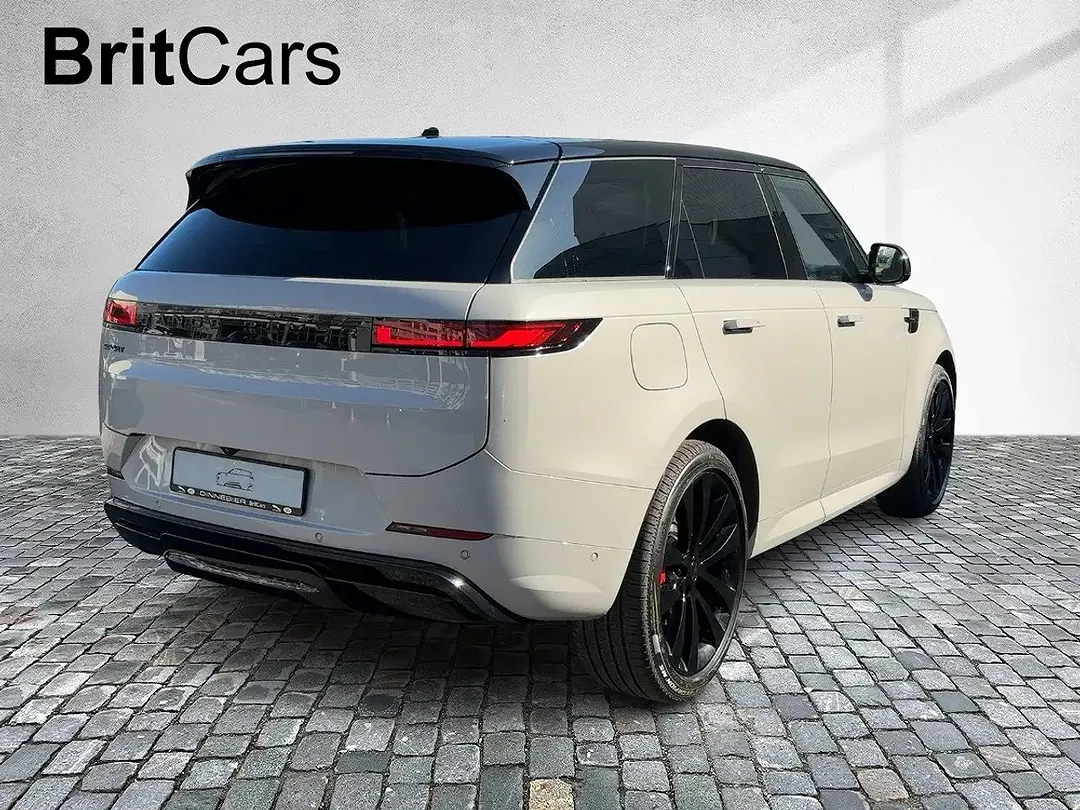 Land Rover Range Rover Sport D350 Autobiography - Thumbnail 4