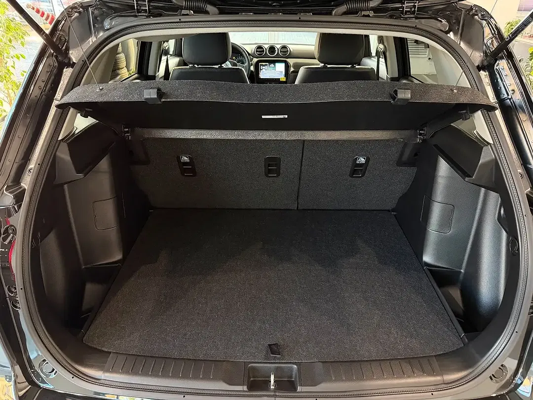 Suzuki Vitara 1.4 AUT Comfort+ - Thumbnail 13