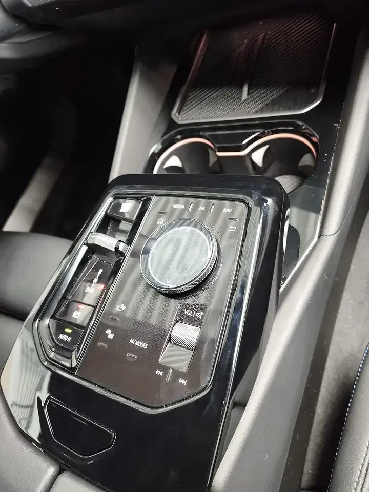 BMW 520 Touring M Sport Pro - Thumbnail 15