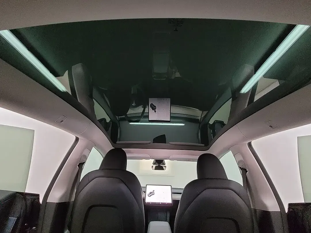 Tesla Model Y AWD Long Range - Thumbnail 7