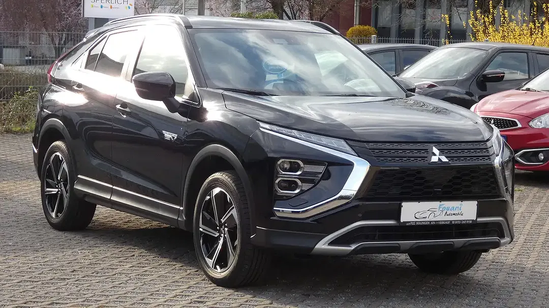 Mitsubishi Eclipse Cross Hybrid 4WD Plus - foto 1