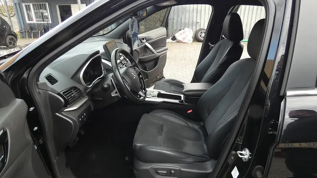 Mitsubishi Eclipse Cross Hybrid 4WD Plus - foto 13