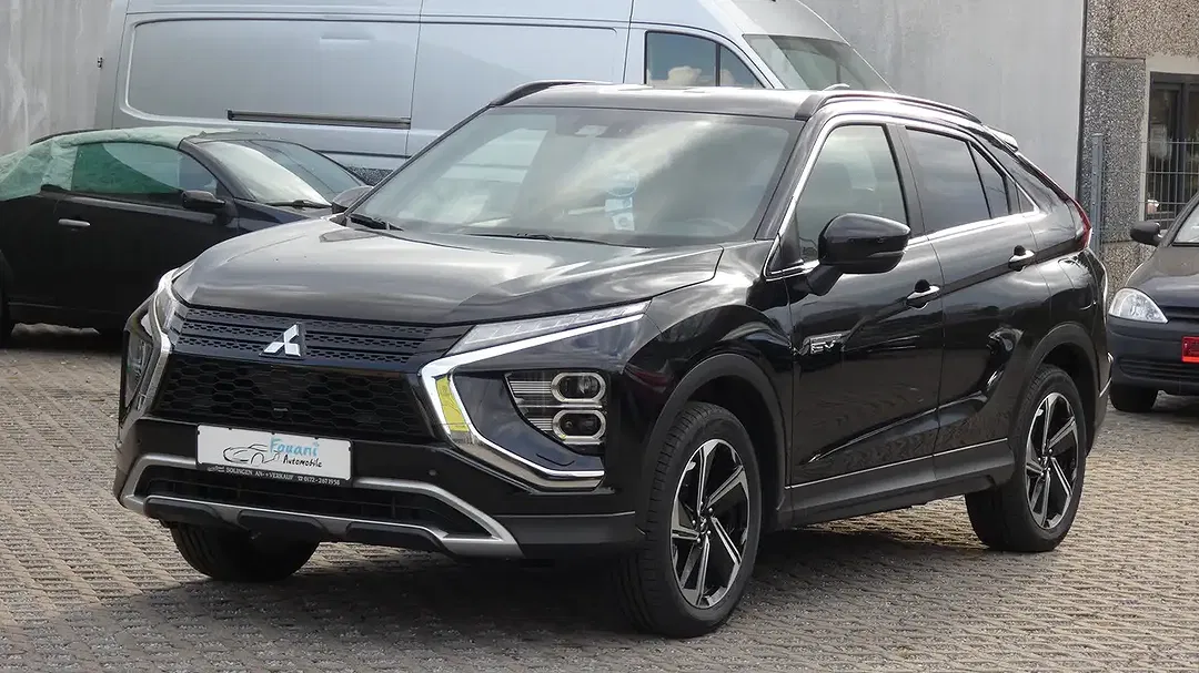 Mitsubishi Eclipse Cross Hybrid 4WD Plus - Thumbnail 3
