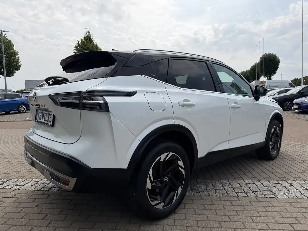 Nissan Qashqai 1.3 DIG-T MHEV N-Connecta Comfort - Thumbnail 7