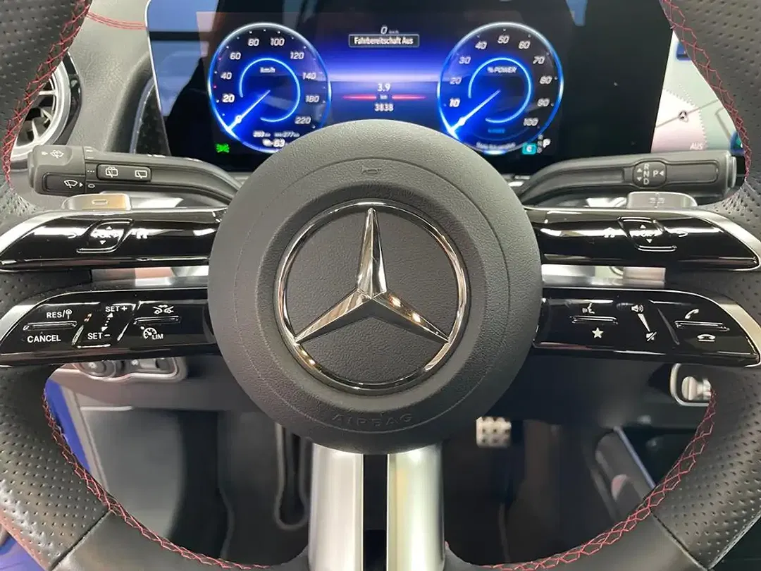 Mercedes-Benz EQB 300 4MATIC AMG MBUX Night - Thumbnail 11