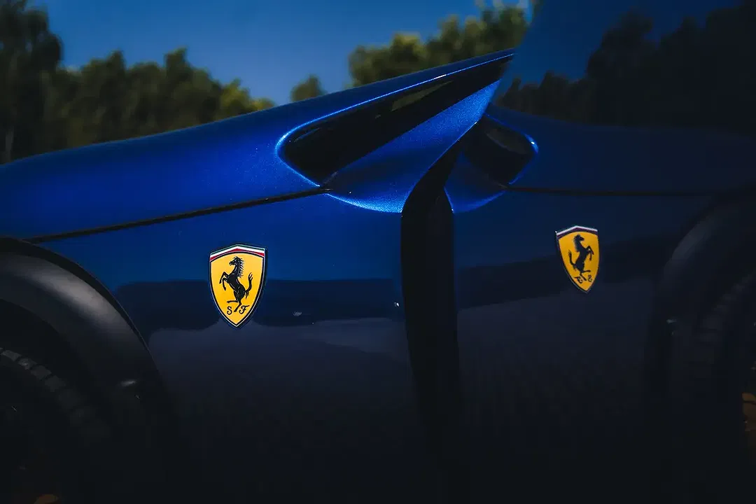 Ferrari Purosangue - Thumbnail 10