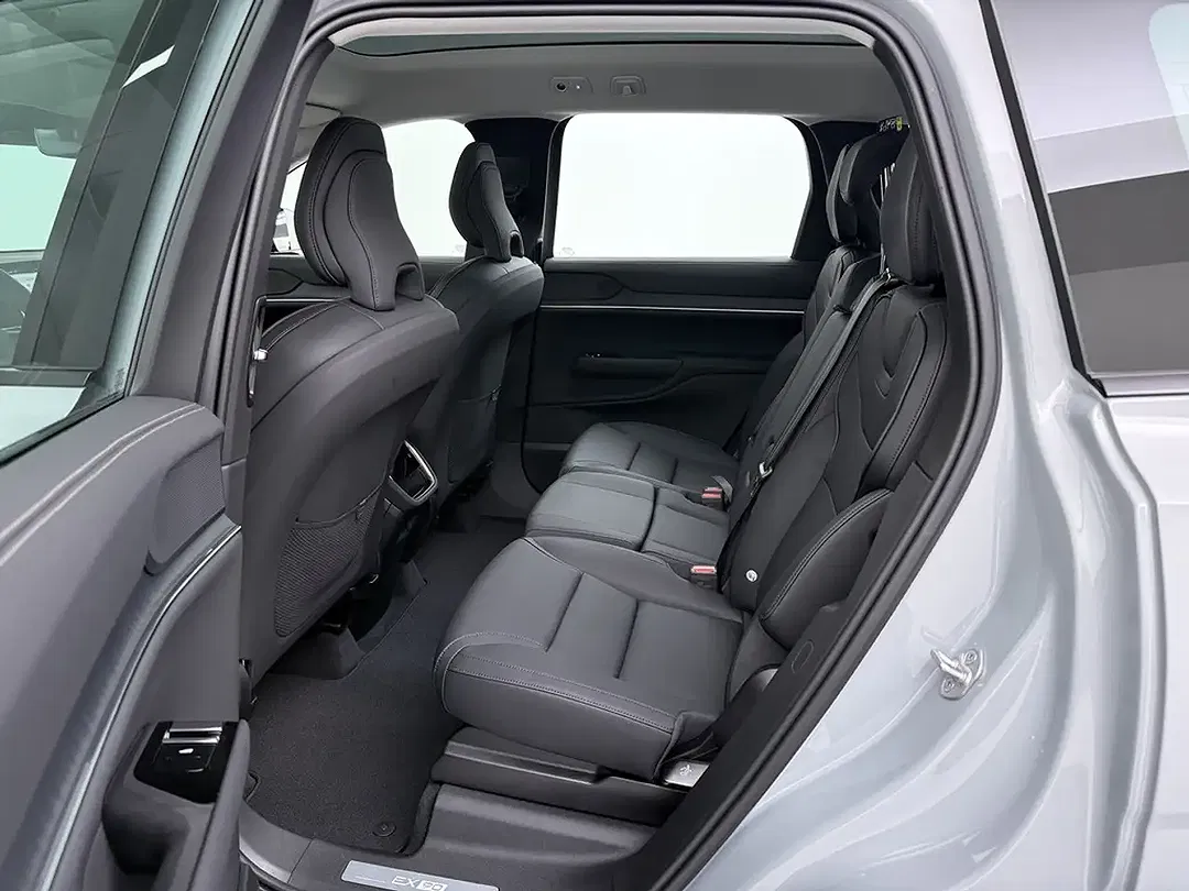 Volvo EX90 EV Core - foto 14