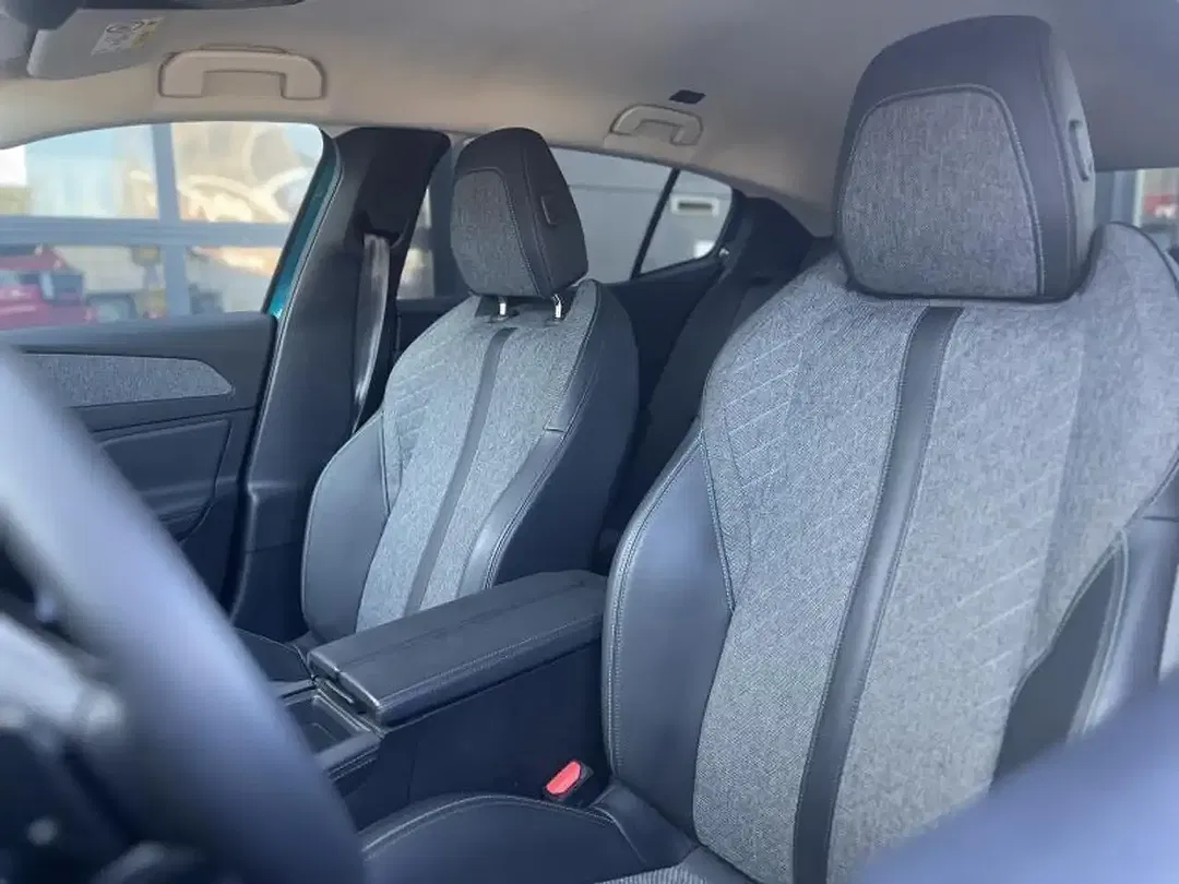 Peugeot 408 Allure Pack - Thumbnail 10