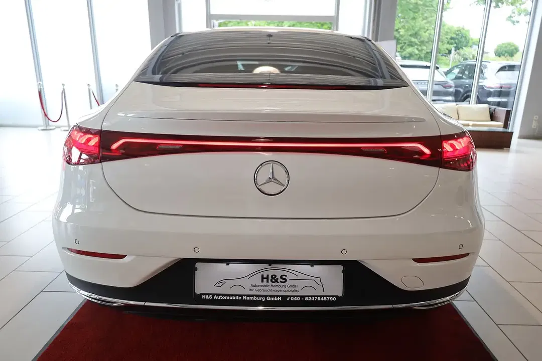 Mercedes-Benz EQE 350 - Thumbnail 4