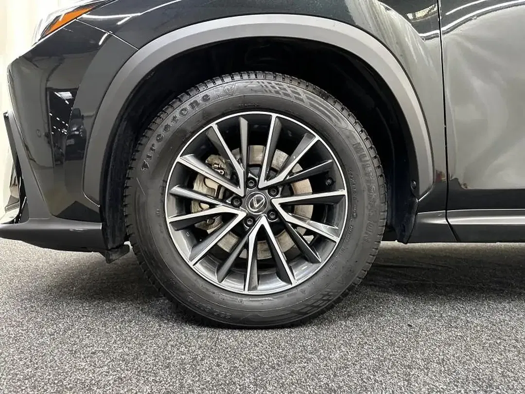 Lexus NX 450h+ Executive Line - Thumbnail 13