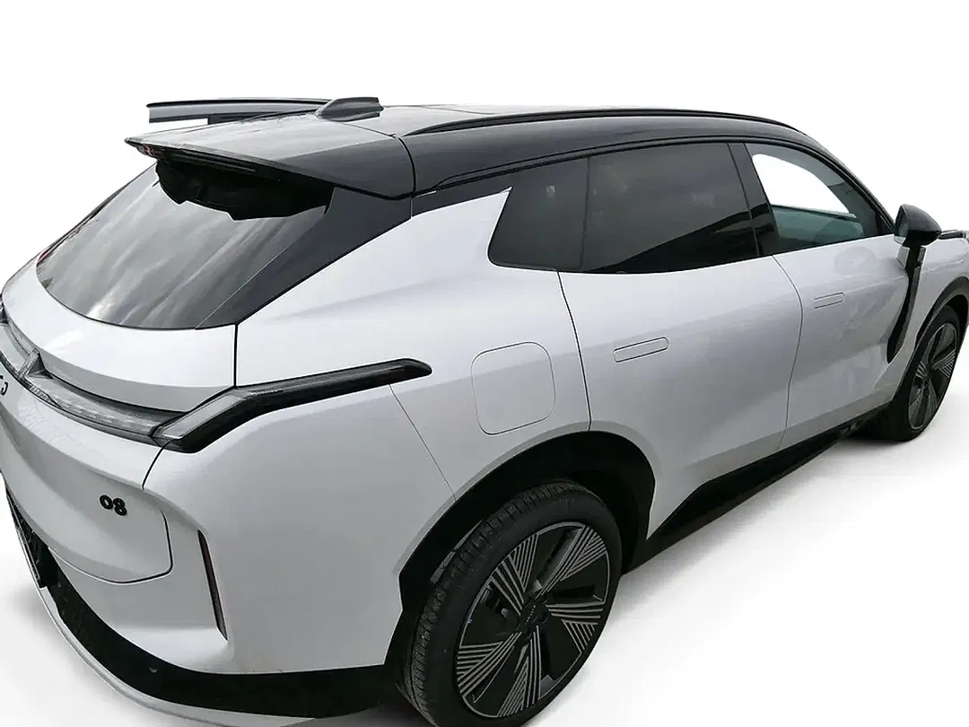 Lynk & Co 08 - Thumbnail 4