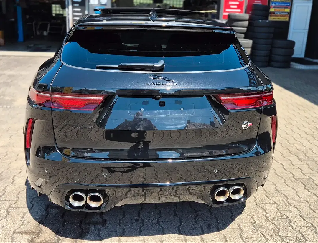 Jaguar F-Pace 5.0 SVR Performance Black Edition - Thumbnail 11