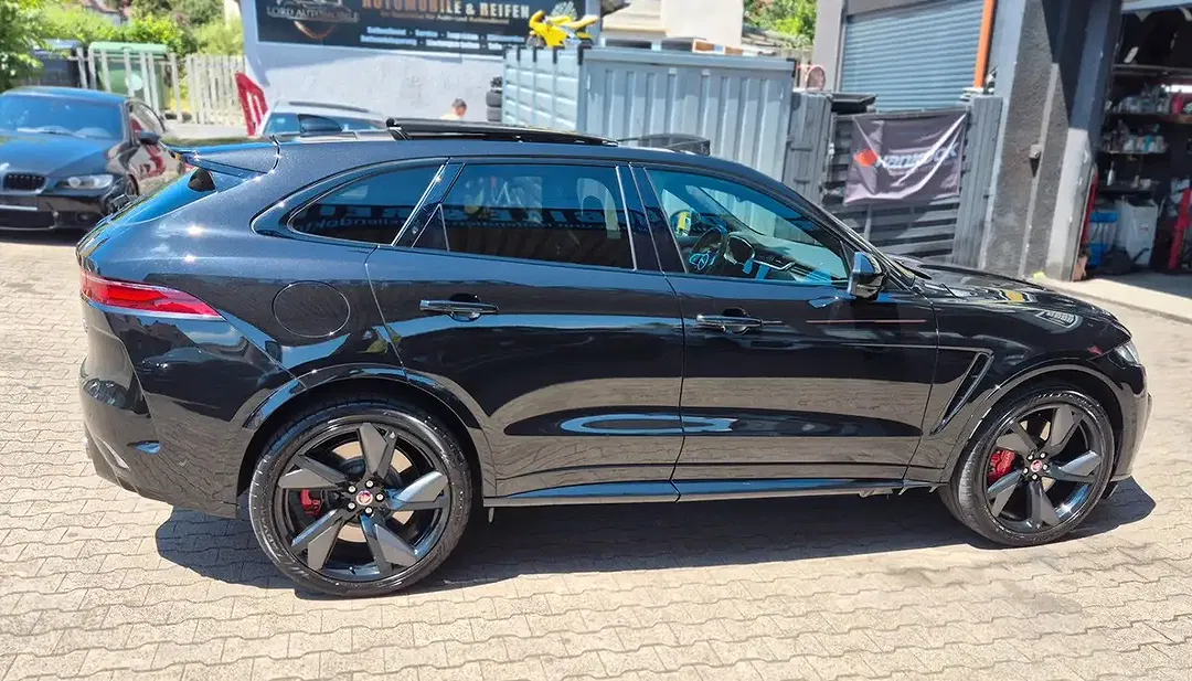 Jaguar F-Pace 5.0 SVR Performance Black Edition - Thumbnail 12