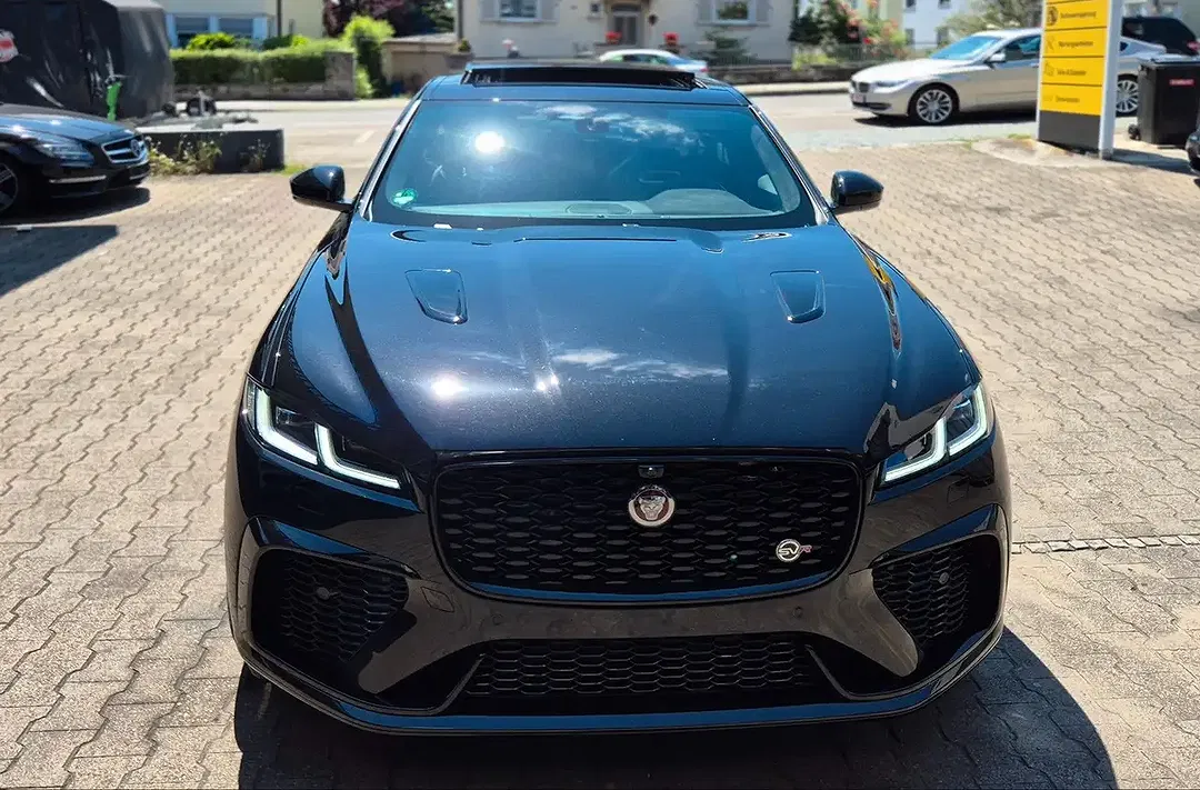 Jaguar F-Pace 5.0 SVR Performance Black Edition - Thumbnail 14