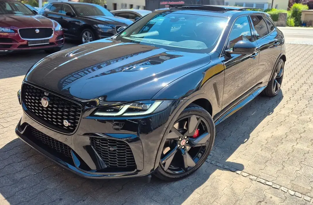 Jaguar F-Pace 5.0 SVR Performance Black Edition - Thumbnail 9