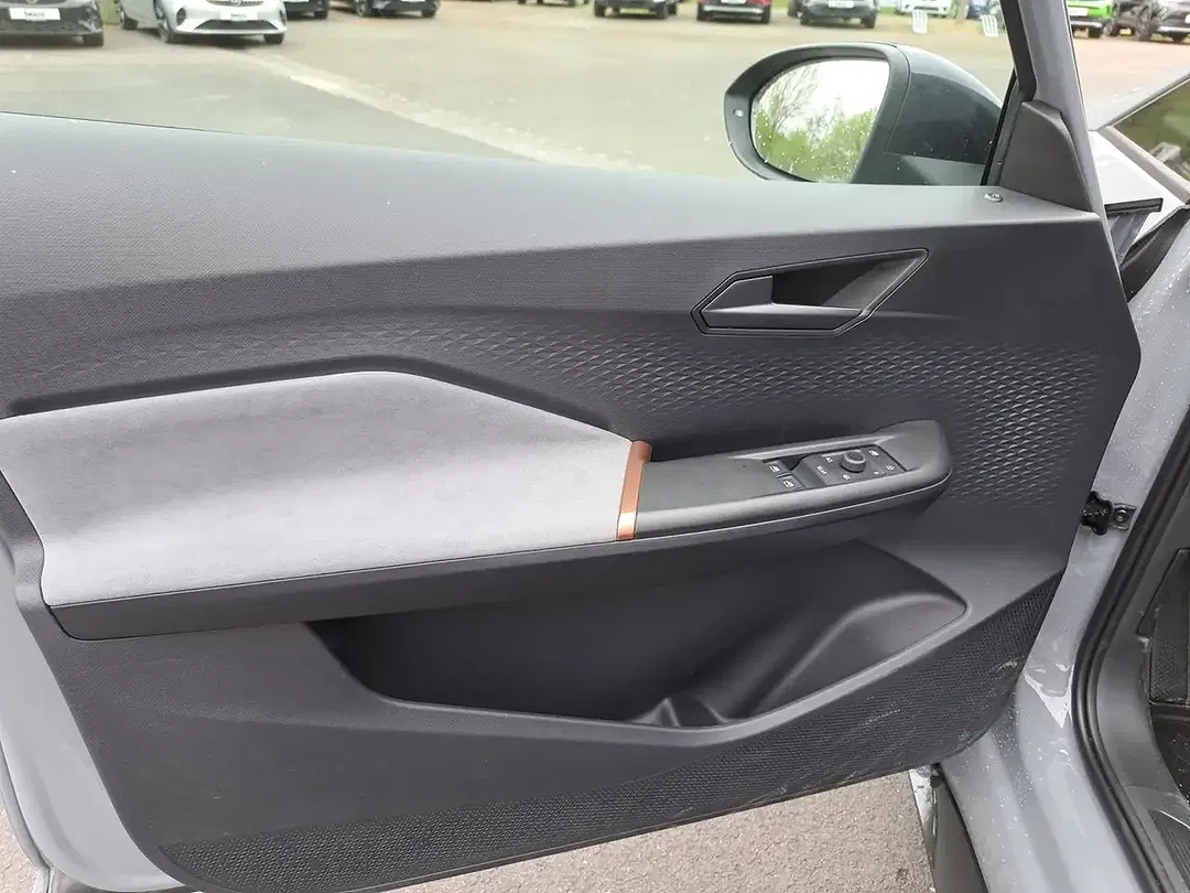 CUPRA Born - Thumbnail 12