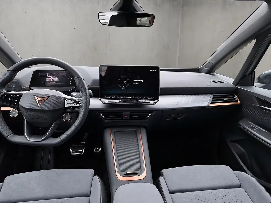 CUPRA Born - Thumbnail 15