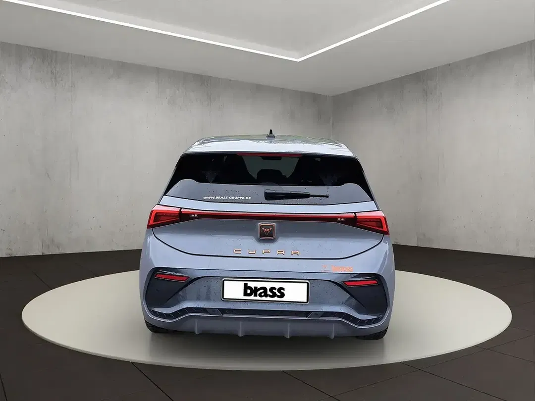 CUPRA Born - Thumbnail 4