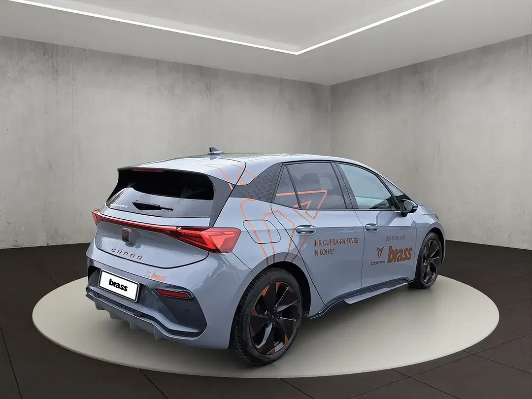 CUPRA Born - Thumbnail 5