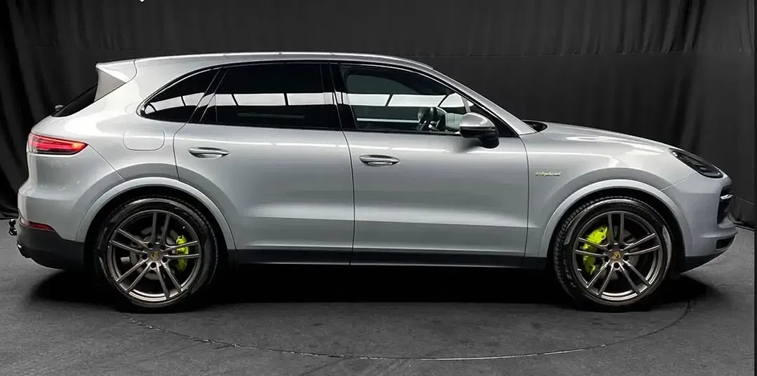 Porsche Cayenne E-Hybrid - Thumbnail 7