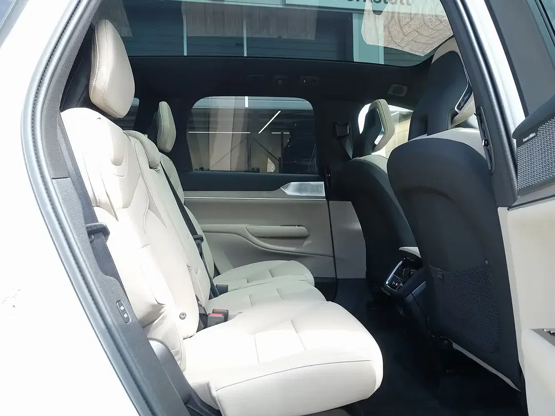 Volvo EX90 Twin Motor Performance Ultra - Thumbnail 10