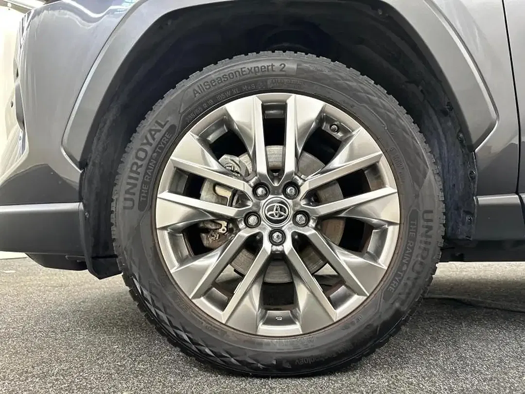 Toyota RAV 4 4x4 Premium Plus - Thumbnail 13