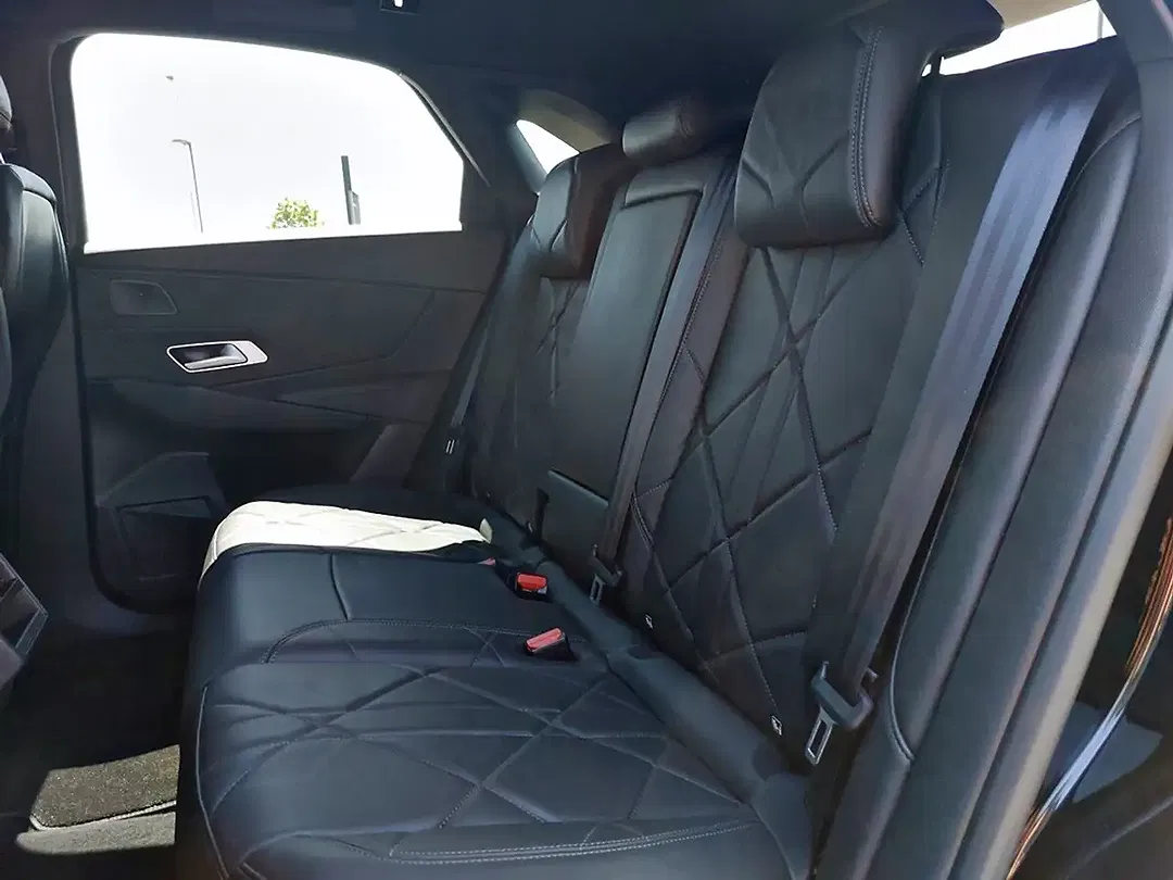 DS Automobiles DS 7 Crossback - Thumbnail 10