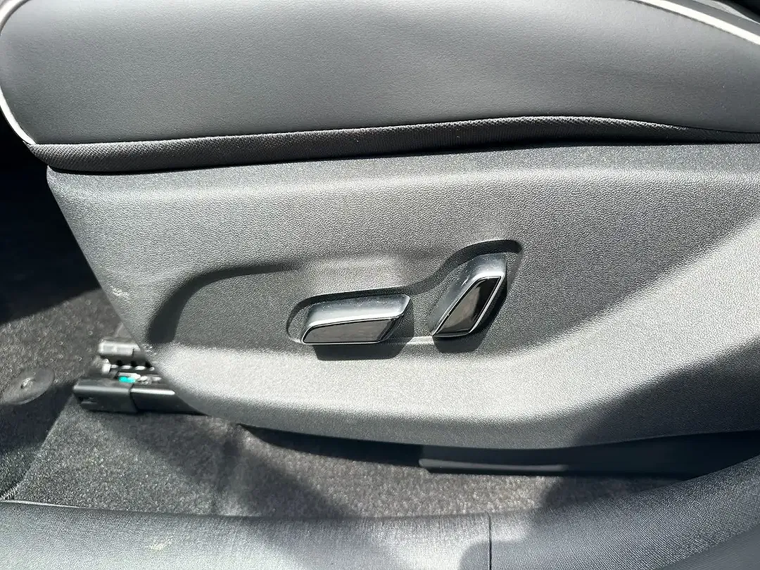 BYD Dolphin Comfort - Thumbnail 16