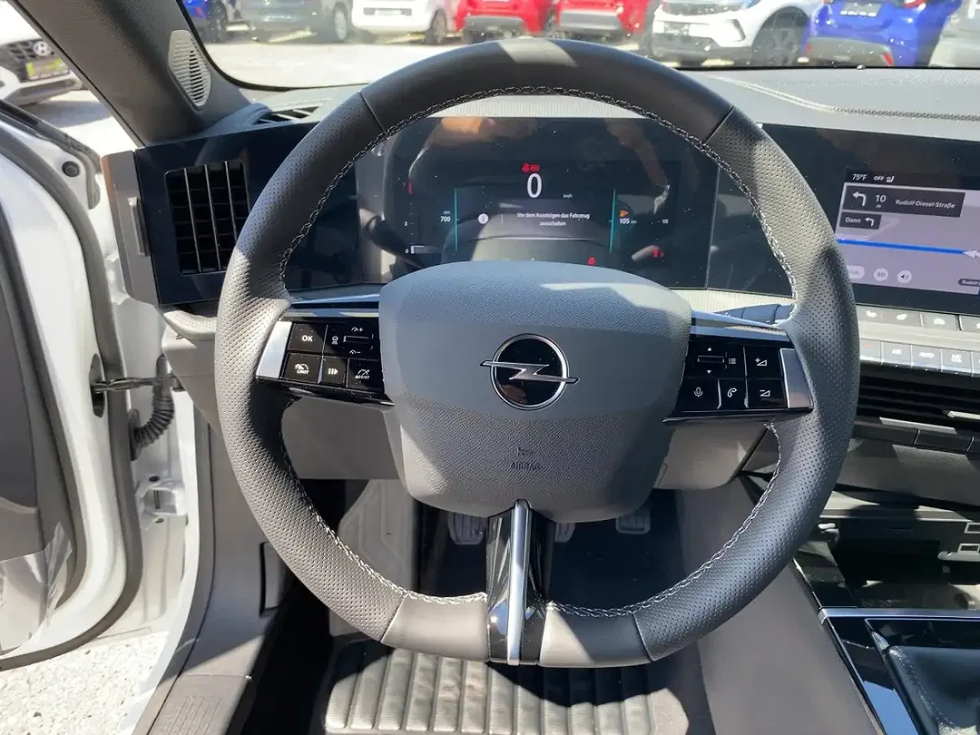 Opel Astra 1.2 Turbo GS - Thumbnail 11