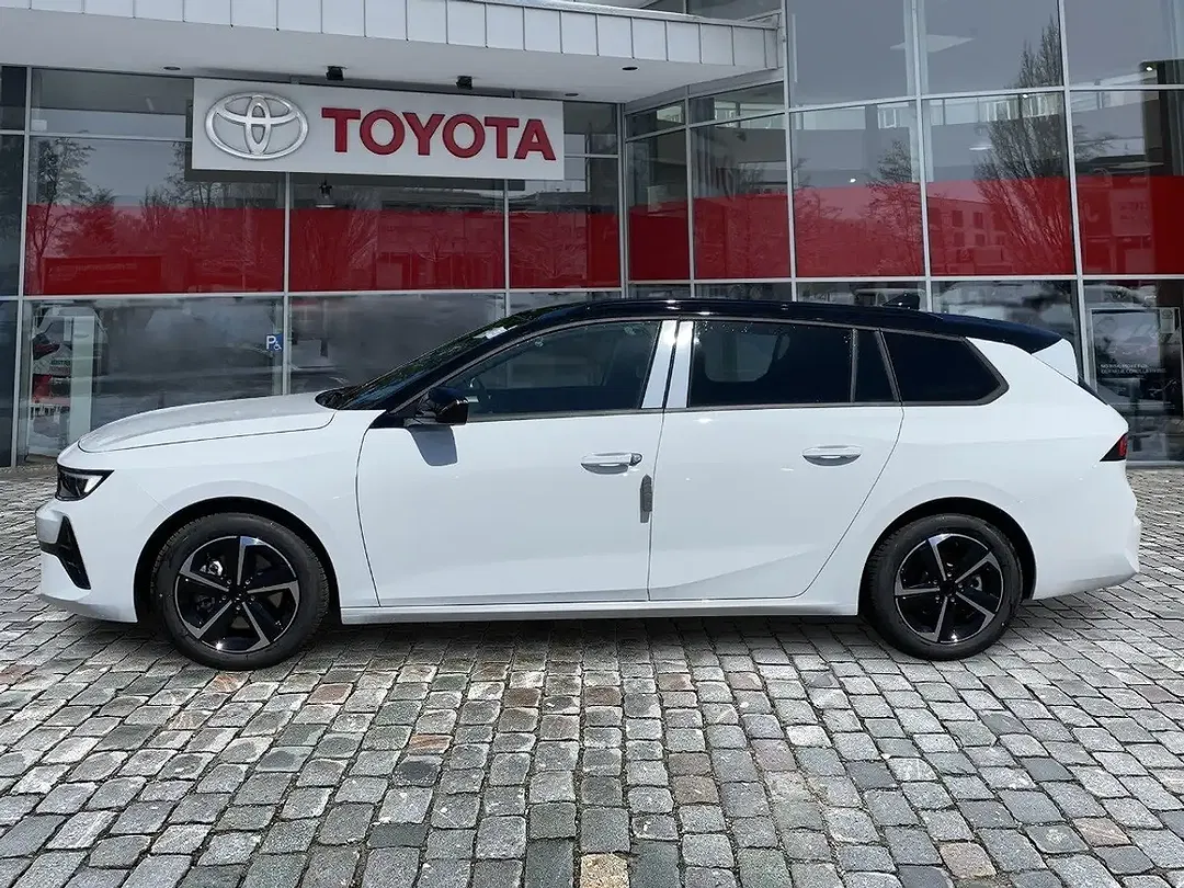 Opel Astra 1.2 Turbo GS - Thumbnail 2