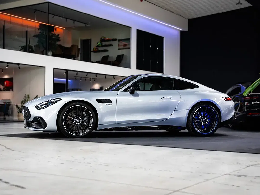 Mercedes-Benz AMG GT 43 Burmester Night Edition - Thumbnail 3