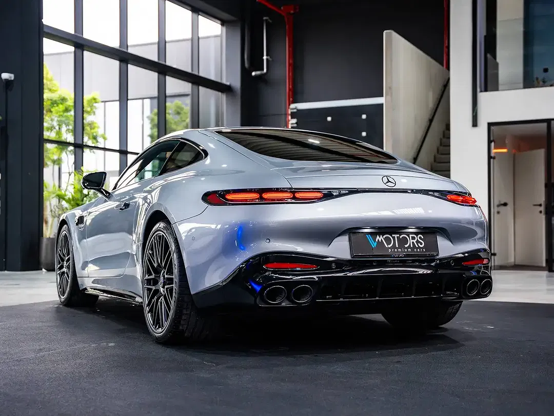 Mercedes-Benz AMG GT 43 Burmester Night Edition - Thumbnail 4