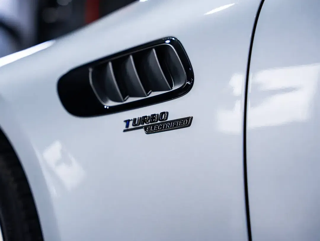 Mercedes-Benz AMG GT 43 Burmester Night Edition - Thumbnail 9
