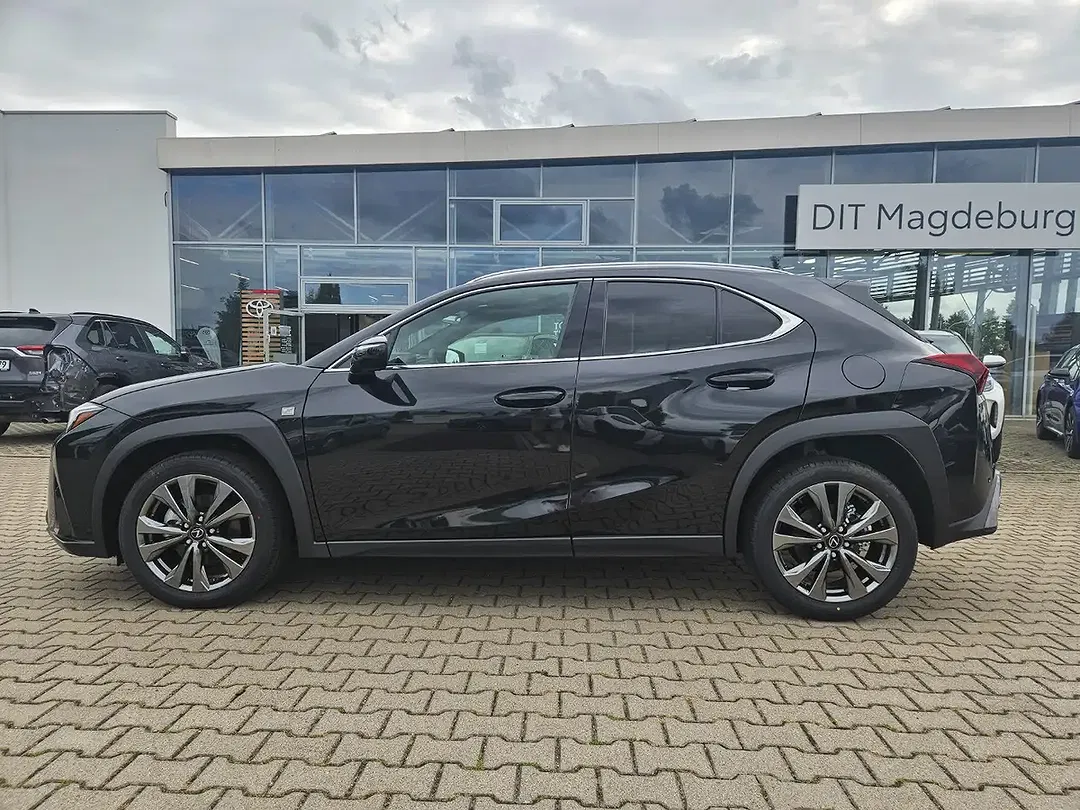 Lexus UX 300h F SPORT Design - Thumbnail 6