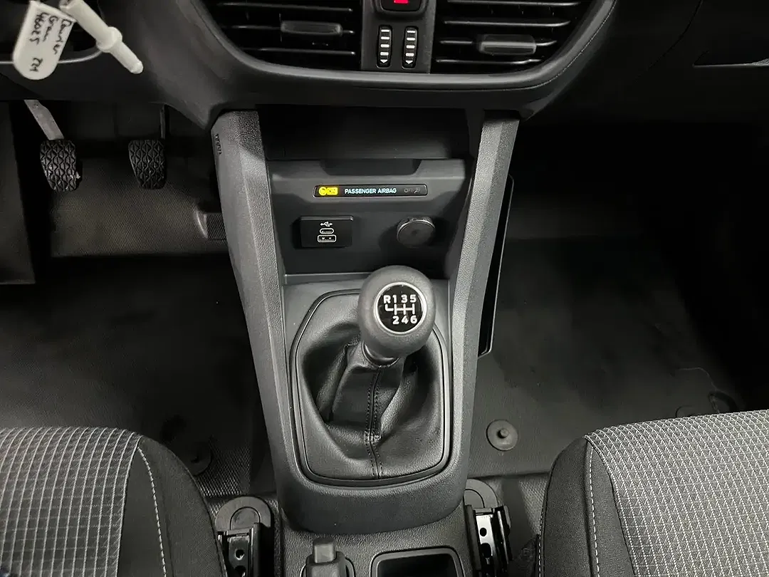 Ford Transit Courier EcoBlue Trend - Thumbnail 9