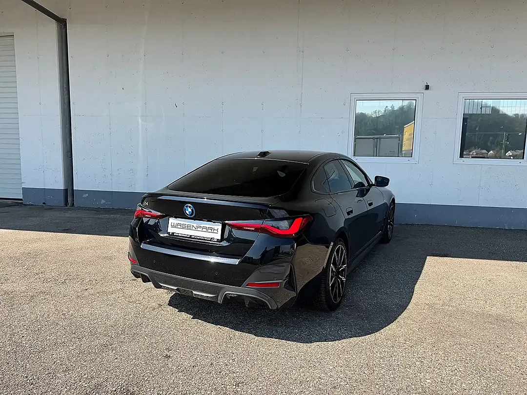 BMW i4 eDrive Gran Coupe M Sport - Thumbnail 10