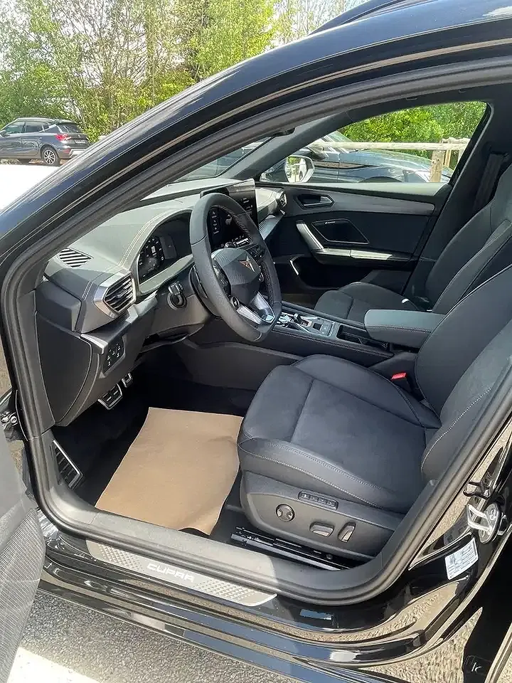 CUPRA Leon 1.5 eTSI Sportstourer - Thumbnail 10